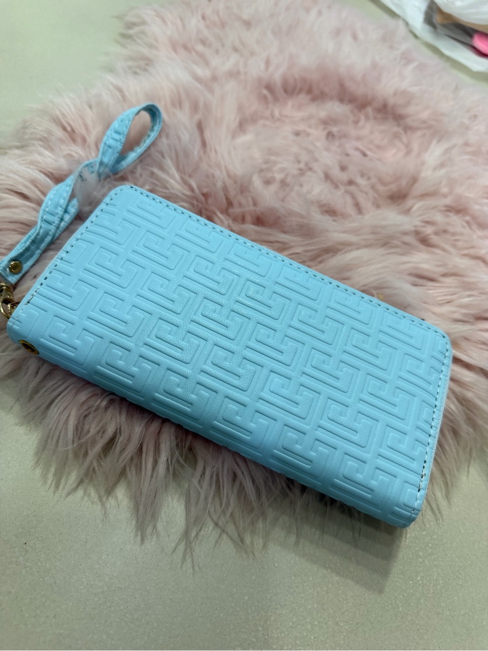 Blue Women's Wristlet Wallet - Classic Embossed Design